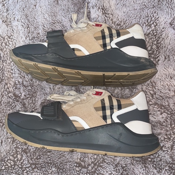 BURBERRY, Vintage Check, Suede and Leather Sneakers - Picture 9 of 16